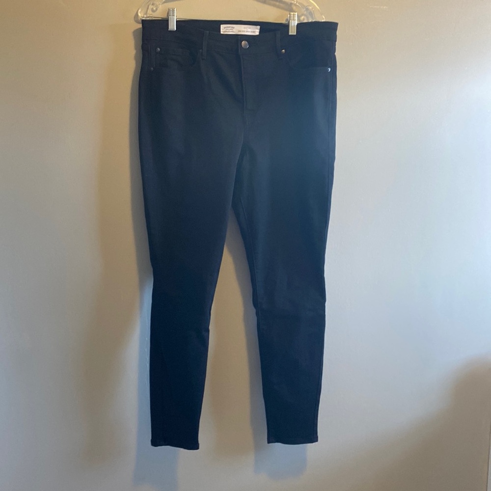Signature by Levi Strauss & Co. Women's Shaping High Rise Super Skinny Jeans - Picture 4 of 8